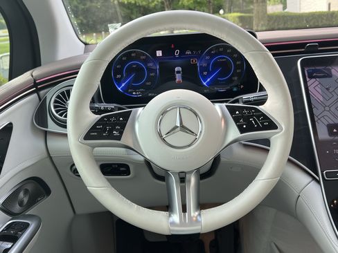 Used 2023 Mercedes-Benz EQE 350+ SUV image 18