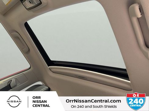 Used 2022 Toyota 4Runner SR5 Premium w/ Moonroof Package RWD image 18