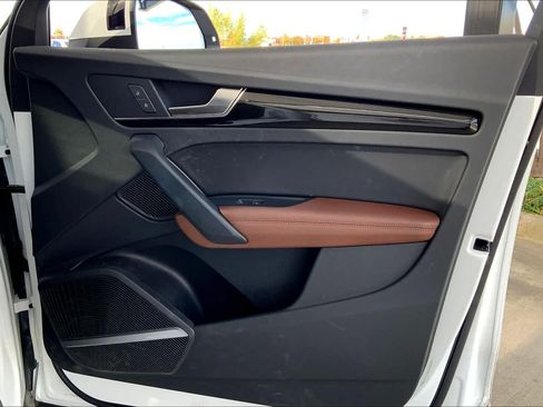 Used 2019 Audi Q5 Prestige w/ Prestige Package AWD/4WD image 24