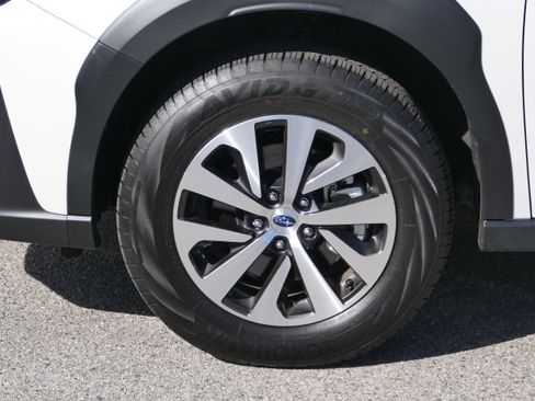 Certified 2025 Subaru Outback Premium image 10