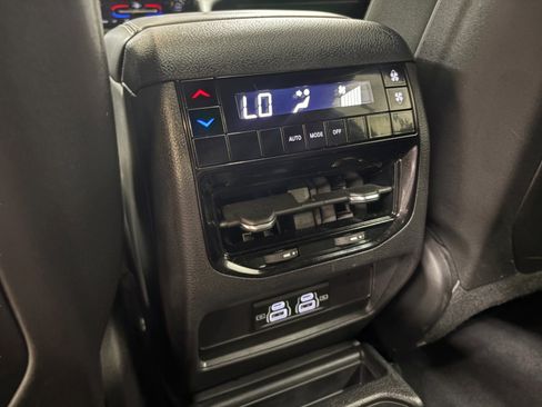 Used 2025 Jeep Grand Cherokee L Laredo AWD/4WD image 18