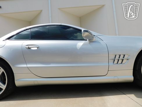 Used 2009 Mercedes-Benz SL 550 image 30