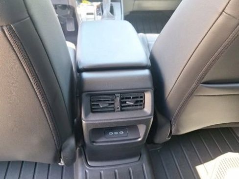 Used 2024 Honda CR-V EX-L image 30