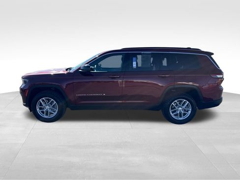 Used 2024 Jeep Grand Cherokee L Laredo AWD/4WD image 2