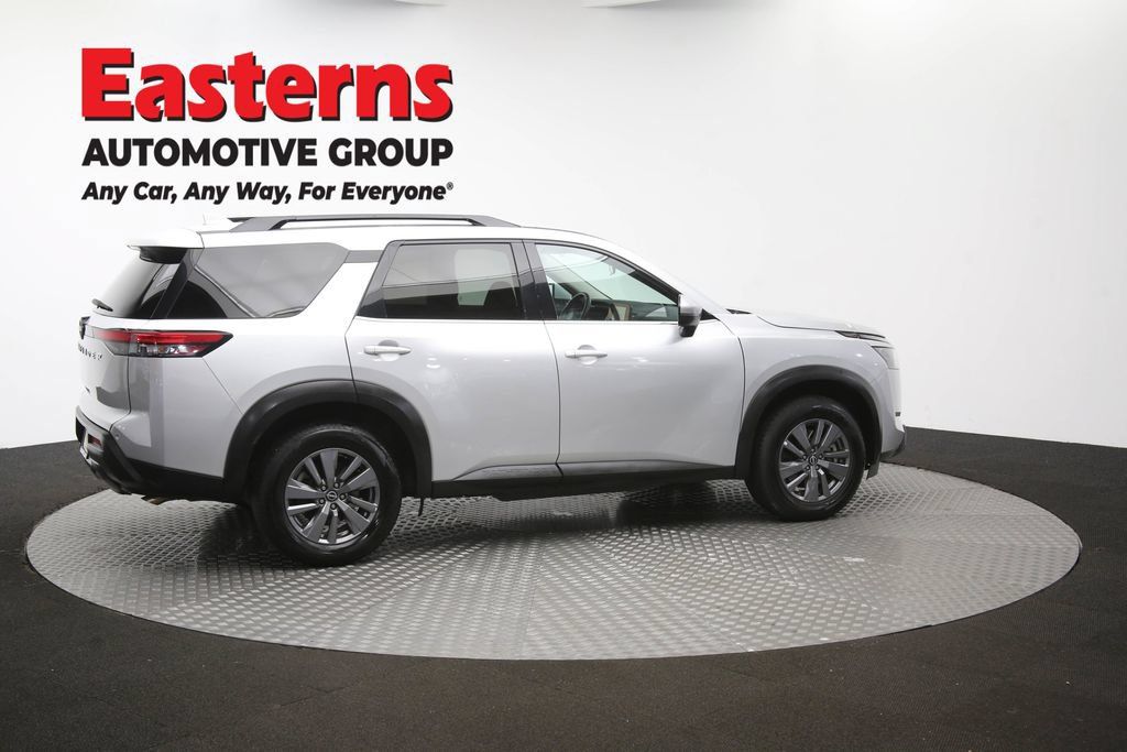 Used 2025 Nissan Pathfinder SV FWD image 47