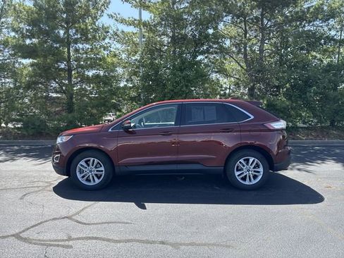 Used 2015 Ford Edge SEL w/ Equipment Group 201A AWD/4WD image 2