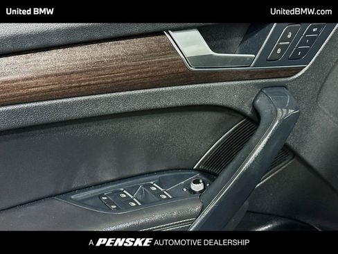 Used 2021 Audi Q5 2.0T Premium Plus w/ Premium Plus Package image 3