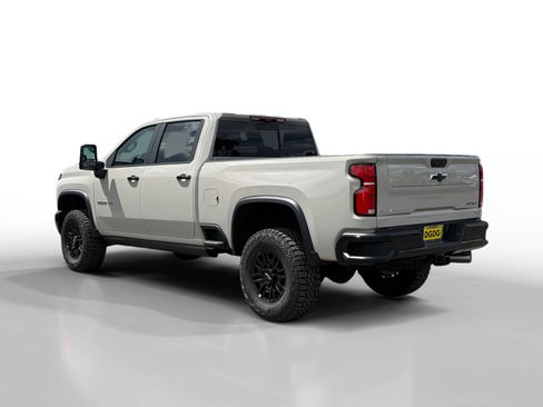 New 2026 Chevrolet Silverado 2500 ZR2 AWD/4WD image 3