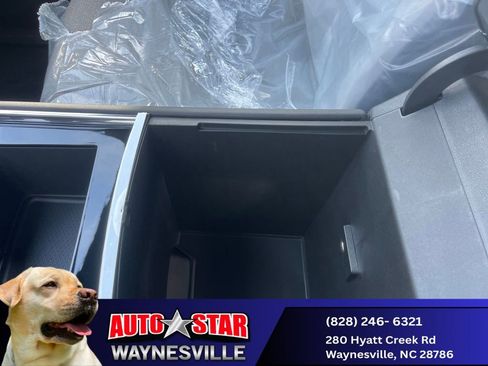 New 2026 Chevrolet Traverse LT w/ Driver Confidence Package image 24