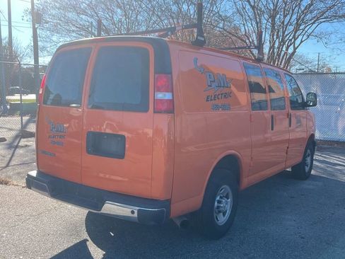Used 2020 Chevrolet Express 2500 w/ Driver Convenience Package image 23