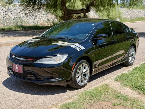 Used 2015 Chrysler 200 S FWD image 1