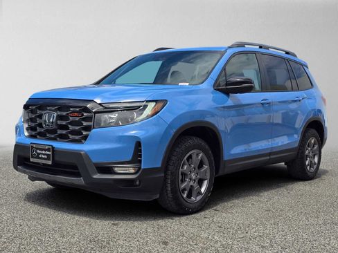 Used 2024 Honda Passport TrailSport image 7
