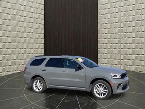 Certified 2025 Dodge Durango GT AWD/4WD image 2