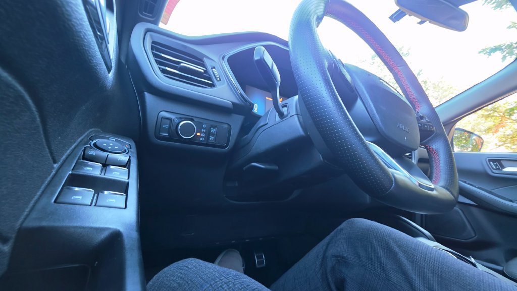 Used 2024 Ford Escape ST-Line AWD/4WD image 40