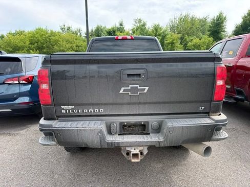 Used 2017 Chevrolet Silverado 2500 LT w/ Midnight Edition AWD/4WD image 8