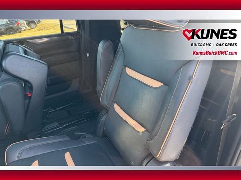 Used 2023 GMC Yukon XL AT4 image 15