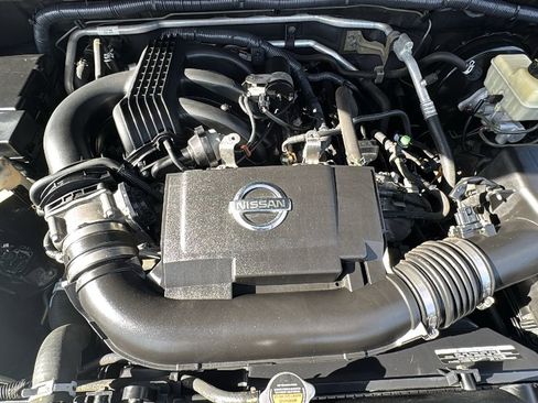 Used 2015 Nissan Xterra PRO-4X image 24