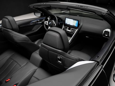 Used 2023 BMW M850i xDrive Convertible w/ M Sport Professional Package AWD/4WD image 74