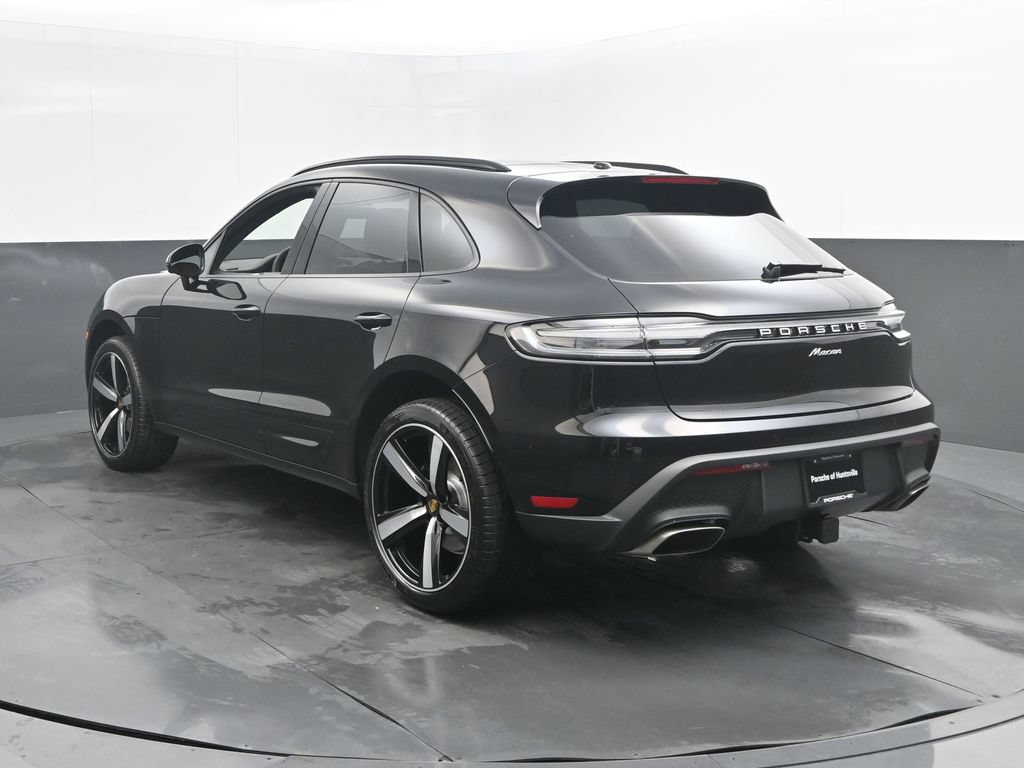 New 2026 Porsche Macan AWD/4WD image 3