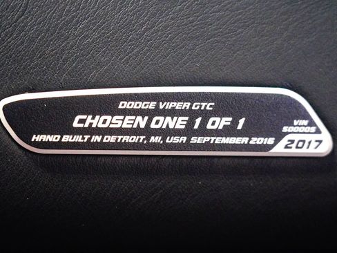 Used 2017 Dodge Viper GTC w/ GTS Interior Package RWD image 32