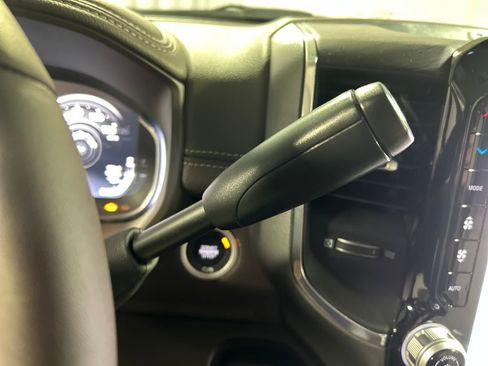 Used 2025 RAM 2500 Laramie image 19