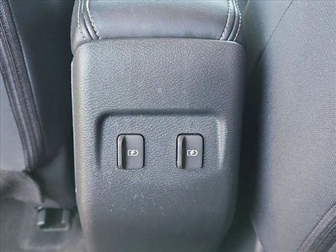 Certified 2023 Nissan Kicks SV image 23