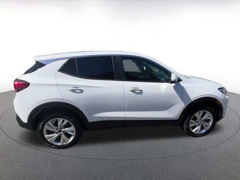 Used 2025 Buick Encore GX Preferred AWD/4WD image 15