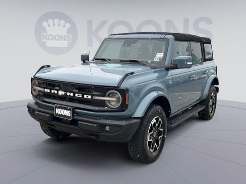 Used 2023 Ford Bronco Outer Banks image 1