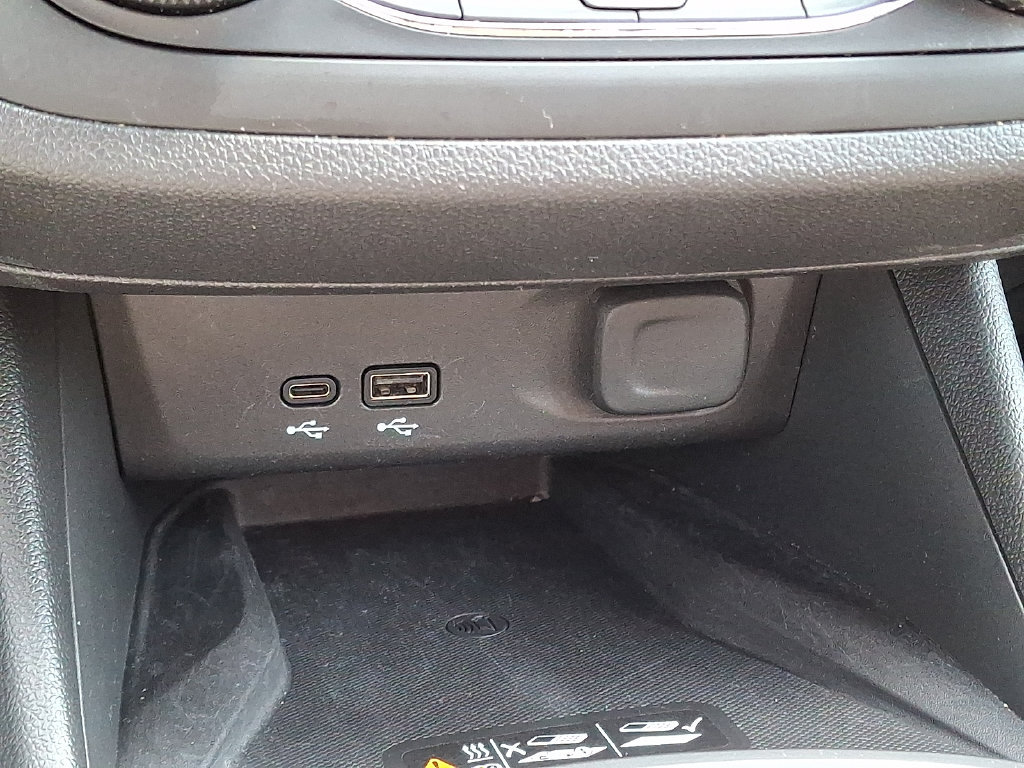 Certified 2024 Buick Envista Preferred w/ Convenience I Package FWD image 24