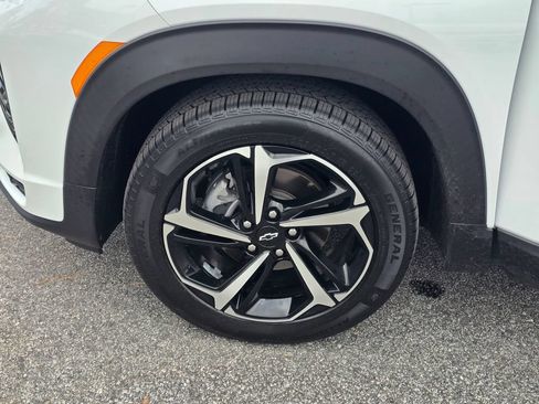 Certified 2023 Chevrolet TrailBlazer RS FWD image 27