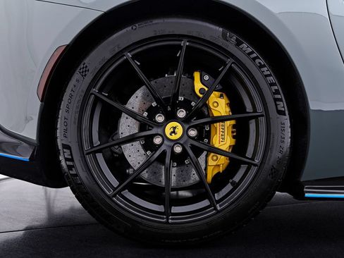 Used 2023 Ferrari 812 GTS RWD image 58