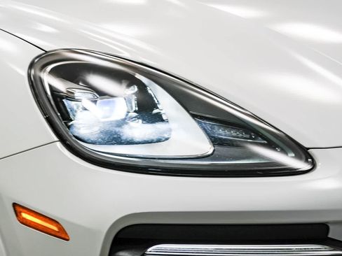 Used 2020 Porsche Cayenne S AWD/4WD image 15