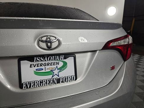 Used 2015 Toyota Corolla S image 15