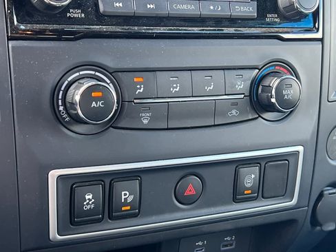 Used 2021 Nissan Titan S w/ S Utility Package image 21