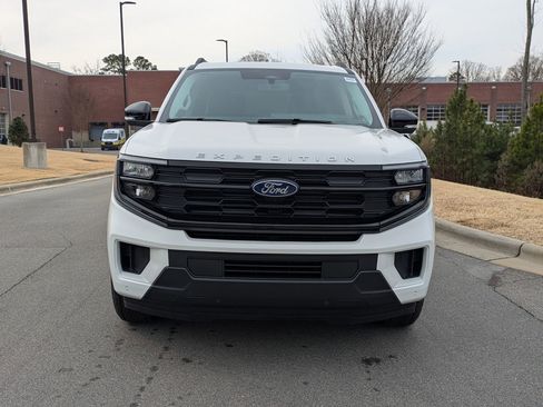 New 2026 Ford Expedition Max Active image 9