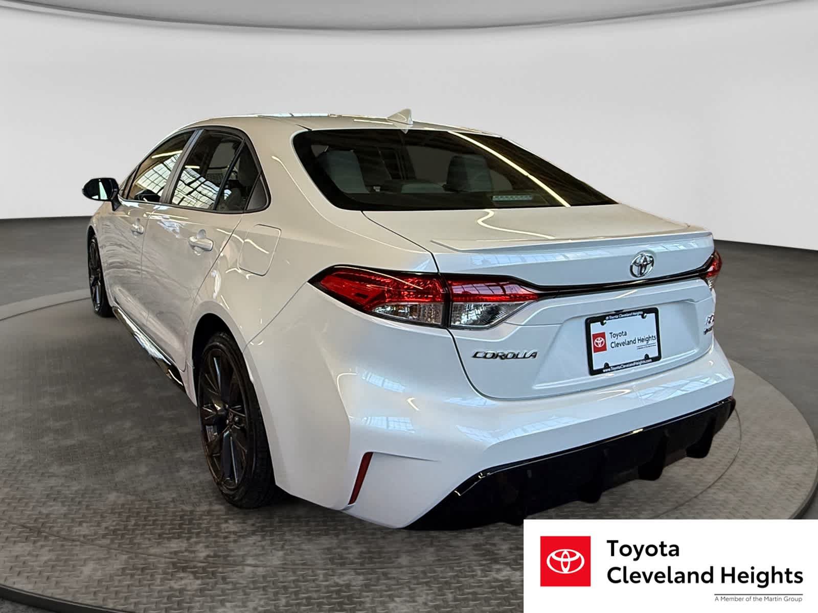 Used 2026 Toyota Corolla SE FWD image 7