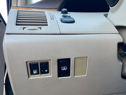 Used 2007 Toyota Avalon Limited image 37