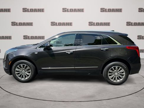 Used 2018 Cadillac XT5 Luxury w/ Driver Awareness Package FWD image 2