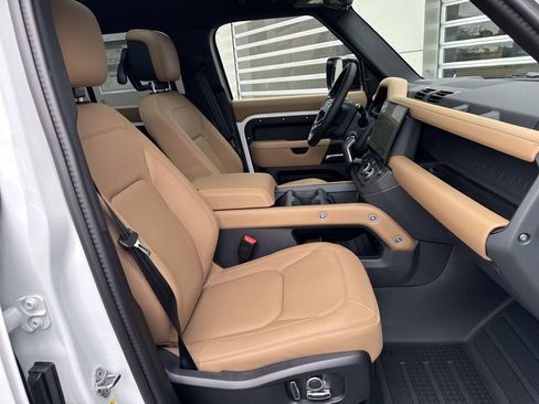 New 2026 Land Rover Defender 130 S AWD/4WD image 9