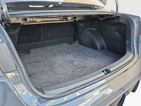 Certified 2025 Toyota Corolla SE w/ SE Premium Package FWD image 22