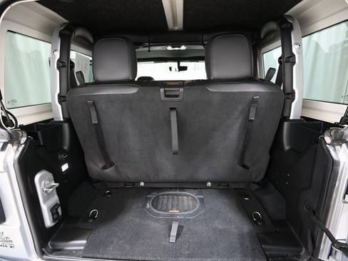 Used 2023 Jeep Wrangler Freedom Edition image 23