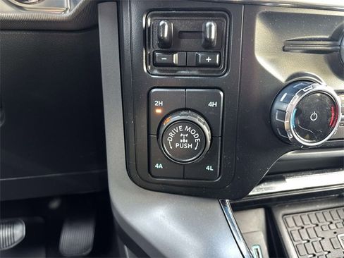 Used 2024 Ford F150 Lariat w/ FX4 Off-Road Package image 30