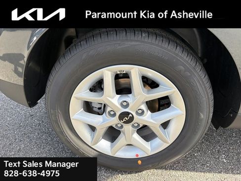 New 2025 Kia Soul LX image 30