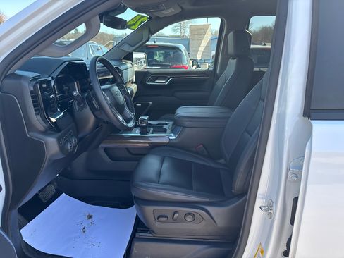 Used 2024 Chevrolet Silverado 1500 RST w/ RST All Star Premium Package AWD/4WD image 5