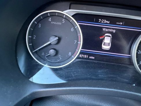 Used 2021 Nissan Sentra SR FWD image 11