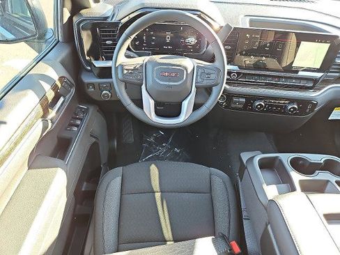 New 2026 GMC Sierra 1500 Elevation image 8