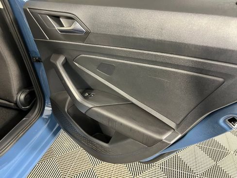 Used 2025 Volkswagen Jetta S image 28