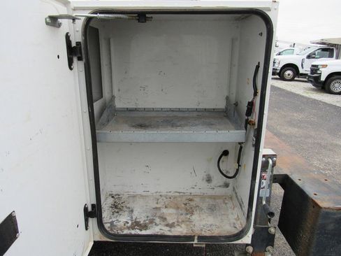 Used 2022 RAM 3500 Tradesman w/ Chrome Appearance Group AWD/4WD image 26