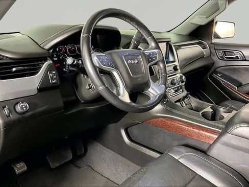 Used 2019 GMC Yukon XL SLT w/ Open Road Package RWD image 15