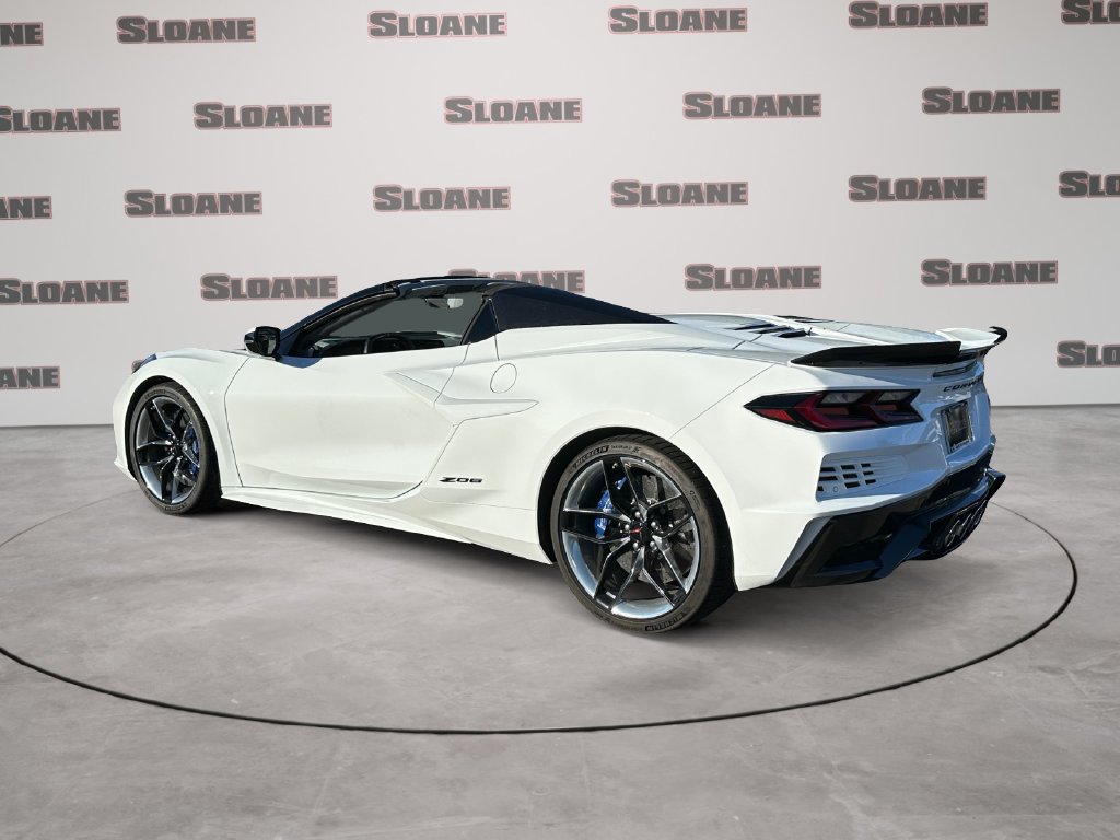 Used 2026 Chevrolet Corvette Z06 RWD image 3